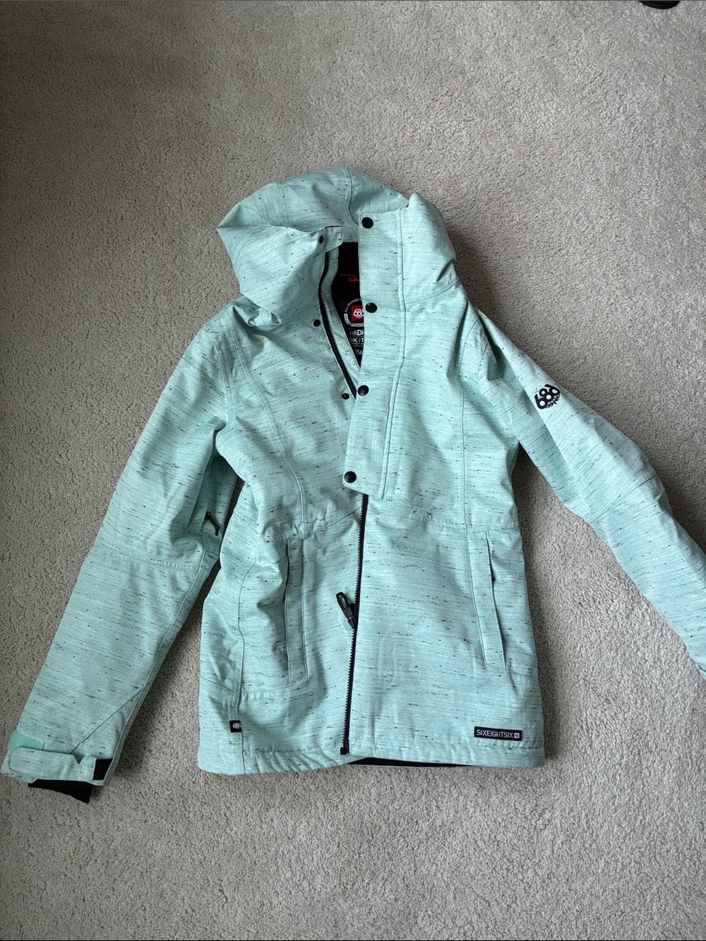 686 Women’s Mint Green Ski Jacket size S excellent condition